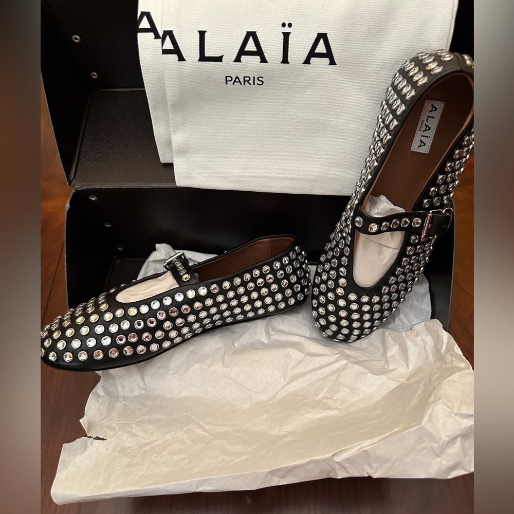 Like New Alaia Mary Jane Ballerina Flats with Studs Allover size 7.5 - Picture 11 of 12
